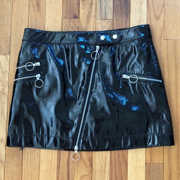 Rebecca Minkoff Faux-Patent Leather Zip Mini Skirt - Picture 4 of 8